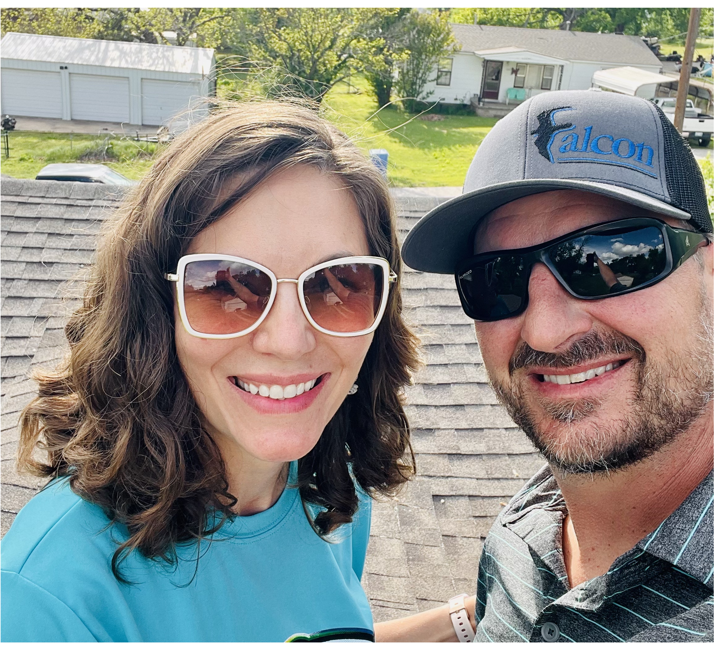Roofing team